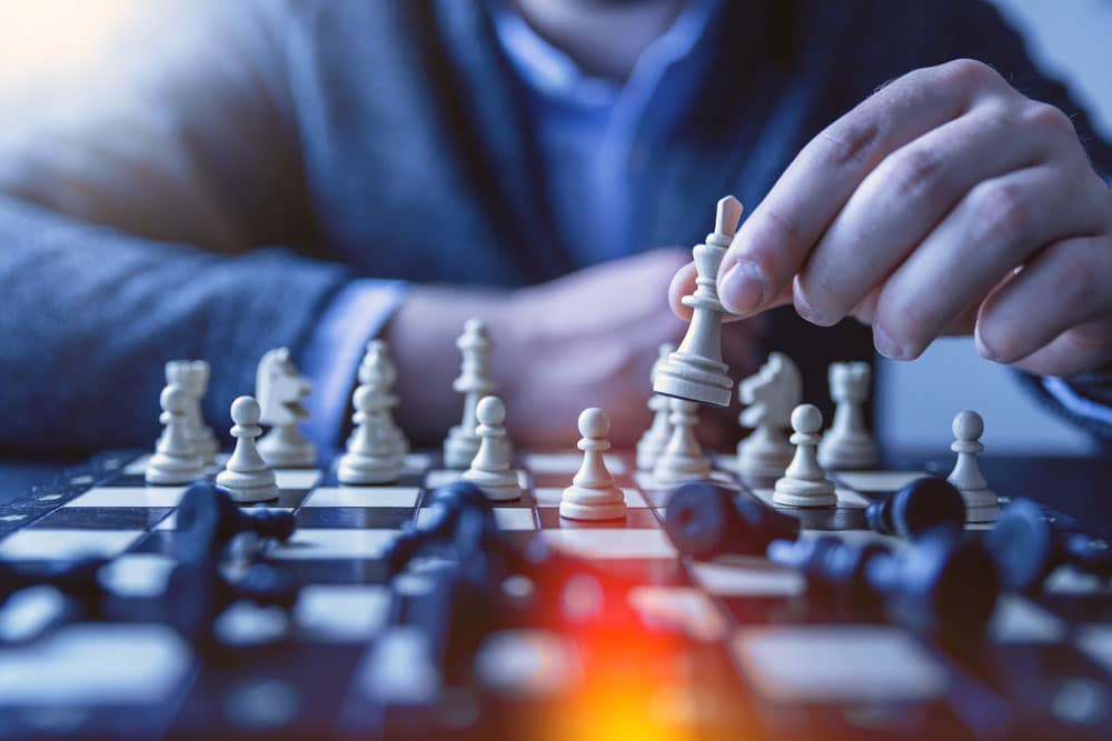 Someone who doesn't forget how to play in front of a chessboard.